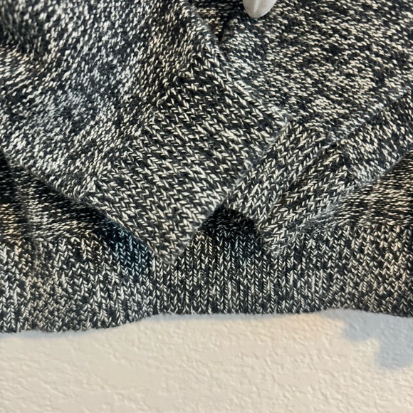 Bundle  - Tucker + Tate in Gray and Old Navy in Black & White. Size Boys… - Picture 15 of 16